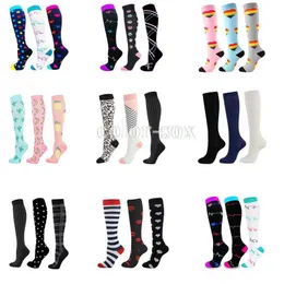 Sports Socks AM Compression Attic Men Kvinnor Bäst examen Adend Nursing Fit Running Outdoor Walls Flight for Athete L221026