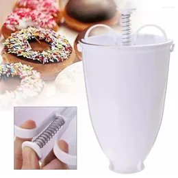 Baking Moulds Manual Plastic Donut Maker Machine Dessert Dispenser Deep Fry Mold Easy Fast Portable Kitchen Gadgets 2022