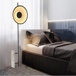 Lampy podłogowe Nowoczesna czarna lampa LED salon sypialnia oprócz czytania światła stojące FA122