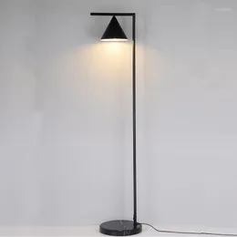 Golvlampor nordisk belysning designer vind vardagsrum studie sovrum kreativt marmor vertikal lampa stående lampadaire