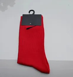 Varumärkesstrumpor Herrstrumpor Kvinnor Socks Pure Cotton 10 Color Breattable Sports Sweatwicking Socks Comfort Alfabet NK Print0CSG