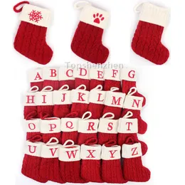 18x14cm Kerstgebreide Kousen Sokken Red Snowflake Alphabet 26 Letters Xmas Tree Hanger Kerst ornamenten Decoraties voor Family Holiday Feestcadeau
