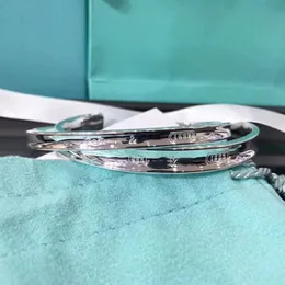 Luxurys Designer Charm Armbänder Armreifen für Frauen Modeschmuck Charms Schmuck Accessoires Mode Klassisch gut schön