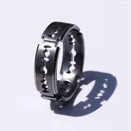 Cluster Rings Charm Exaggerated Titanium Steel Blade Ring Men's Rock Punk Razor Stainless Party Ladies Fashion Jewelry Gifts