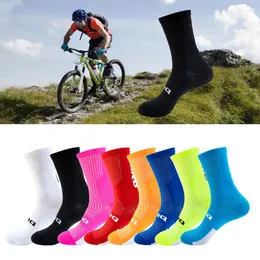 Sportsocken Bunte Mountainbike Mid Tube Mode Schnell trocknend und verschleißfest Outdoor Basketball Männlich Laufen XA51B