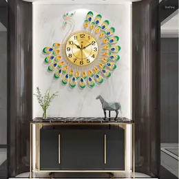 Relógios de parede sala de estar simples breve pavão assiste em casa Relógio de decoração criativa Decoração de ornamentos de ouro de luxo