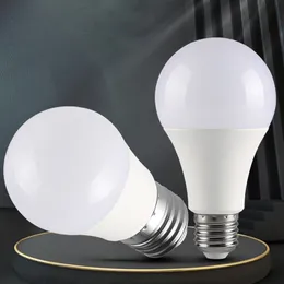 Lámparas de bombilla LED de 10 piezas E27 AC220V 240V Bulbo de luz PODER REAL 20W 18W 15W 12W 9W 5W 3W LAMPADA Sala de estar Hogar
