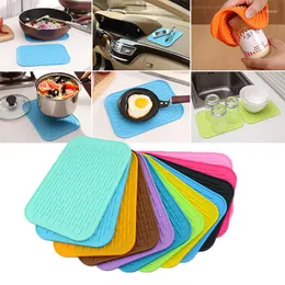Table Mats High Quality Practical Silicone Holder Mat Kitchen Heat Non-slip Resistant Trivet Pot Tray Straightener Tools
