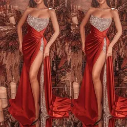 섹시한 하이 사이드 스플릿 스팽글 무도회 드레스 어두운 빨간 새틴 인어 이브닝 가운 신부 들러리 정식 드레스 사용자 정의 제작