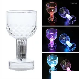 Decorazione per feste Decorazione per feste 50Ml Led lampeggiante Ps Cup Bar Supply Pino a forma di rilevamento dell'acqua Flash Colorf Light Vino luminoso Ape Dhbua