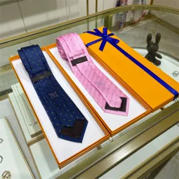 Corbatas de diseñador de lujo Corbatas hechas a mano de seda Carta de moda Corbata para hombre Corbatas de ocio de negocios Azul Rosa Aldult