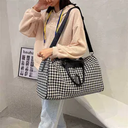 Duffel bag New Trend Hand Luggage Bag Women High Capacity Wool Cloth Travel Outdoor Sport Fashion Design Shoulder 220728