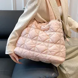 Large Capacity Designer tote for Women Fashionable Shoulder