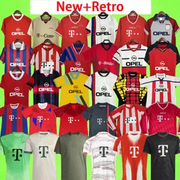 新しい +レトロケインバイエルンサッカージャージ25 26 27