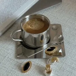 Tazza Da Caffè Isolata Con Piattino Cucchiaio Set - 8