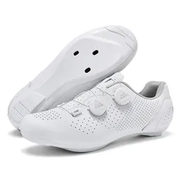 AUUPGO Breathable Non-lockable Cycling Sneakers for Men and Women - Main Image