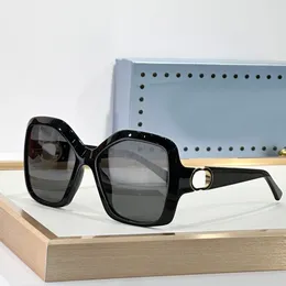 Occhiale da sole oversize RETRO SUPER FUTURE GIUSTO nero | Occhiali | Ottica Scauzillo Occhiale da sole oversize RETRO SUPER FUTURE GIUSTO nero | Occhiali | Ottica Scauzillo