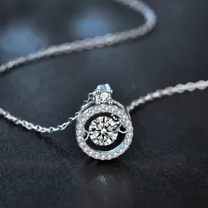 Ciondolo Lettera B Con Corona In Moissanite E Argento 925 Placcato Oro Bianco | Gioiello Uomo Personalizzato
