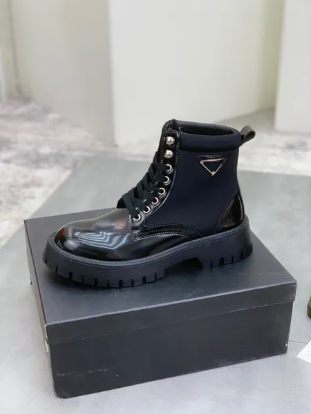 Men ankle boot High-end shoes Brushed Triangle-logo Re-Nylon Men Ankle-Boots Chunky Lug Sole Platform Motorcycle Booties black calf leather with box 38-45EU