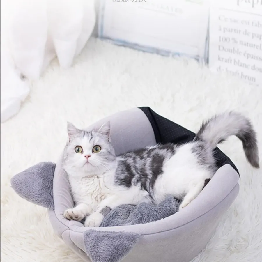 Comfortable and Cozy Cat Beds Loved by Reddit Users