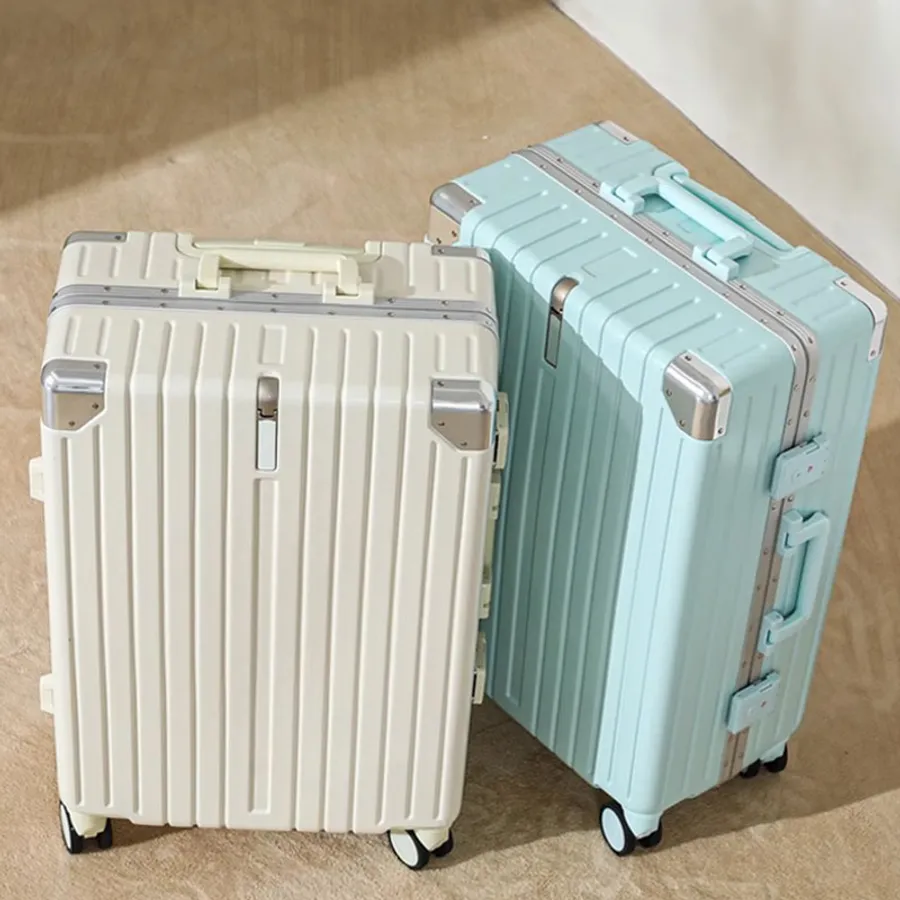 A guide to the best luxury luggage brands for stylish travel