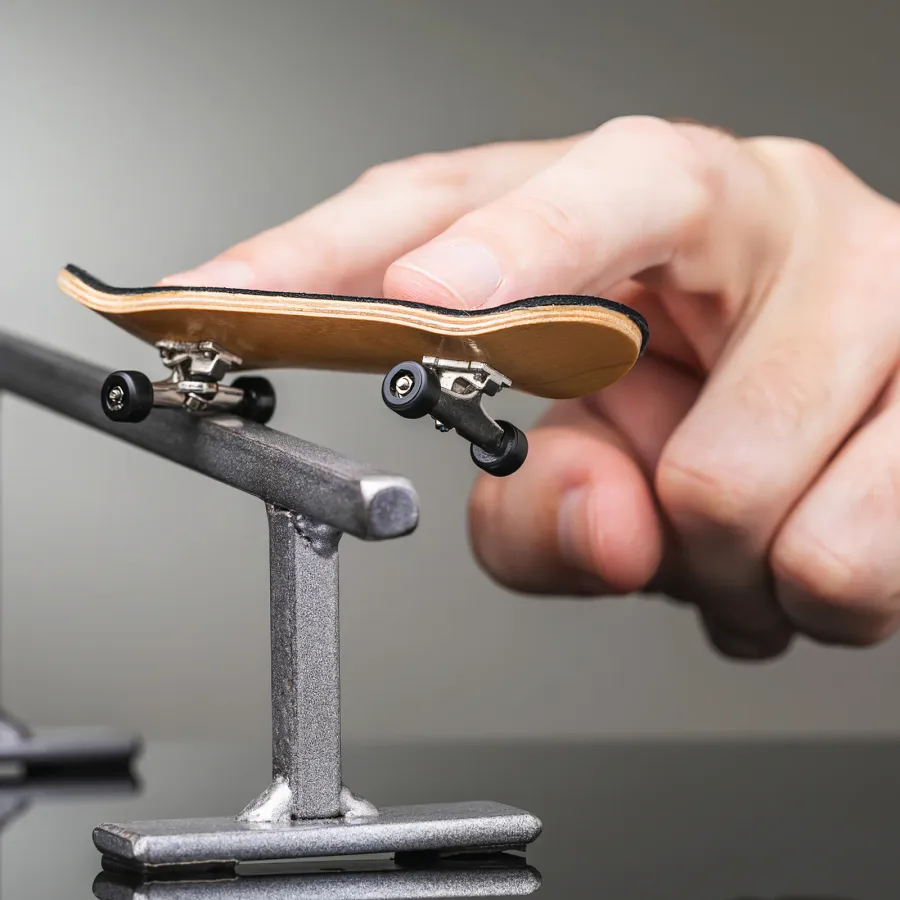 mastering-skateboard-grip-tape-application-a-complete-guide-for-a