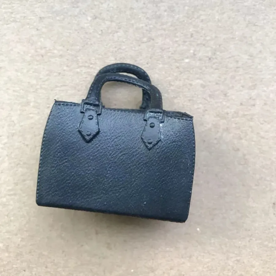 Best Selling Designer Bags: Top Picks for Style and Value Smart