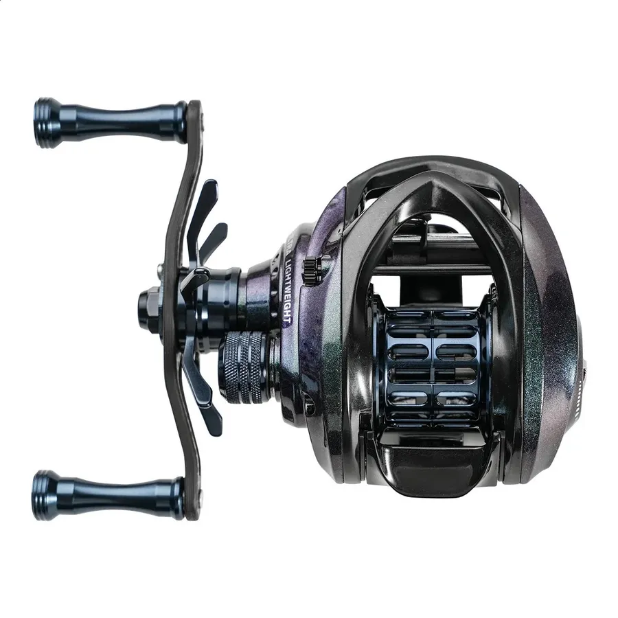 super slick braided fishing line Power Pro V2 Marine Blue / 50lb Slick is 8 Shad Color:White Shiner Daiwa Spinning Reel 17