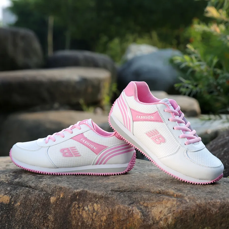 Comfortable and Supportive Tennis Shoes for Bunions That Protect