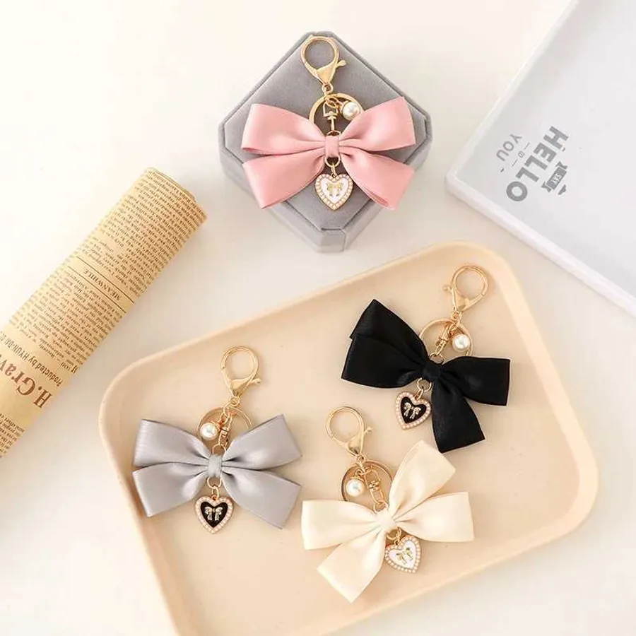 Ribbon vs. Leather Keychains: Which one actually lasts longer (and ...