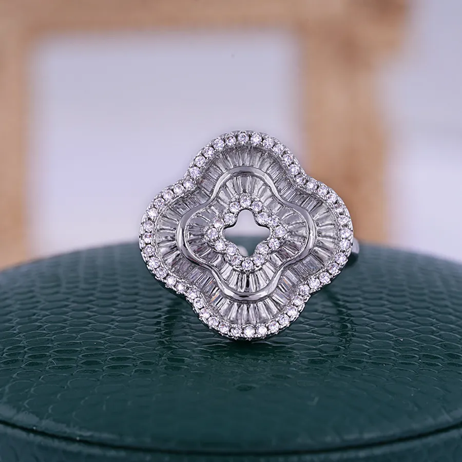 Adjustable rings vs sized rings: Why are so many people ditching ...