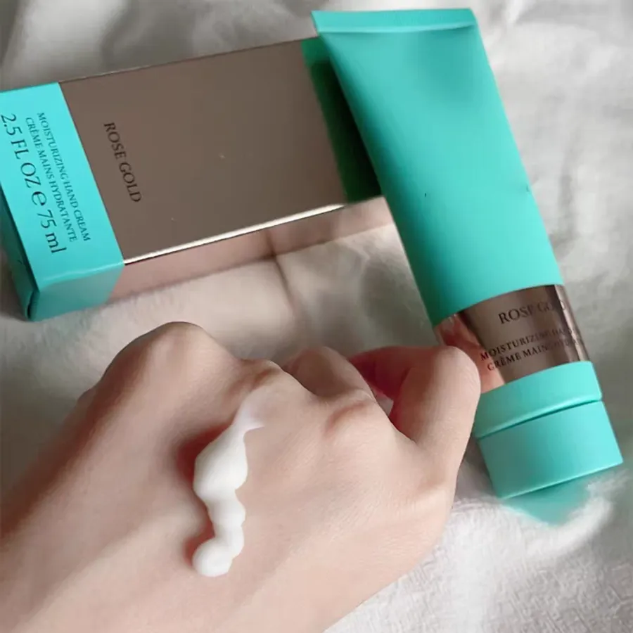 Aveeno Gift Set for Women: Soothing Skincare Gifts - Smart