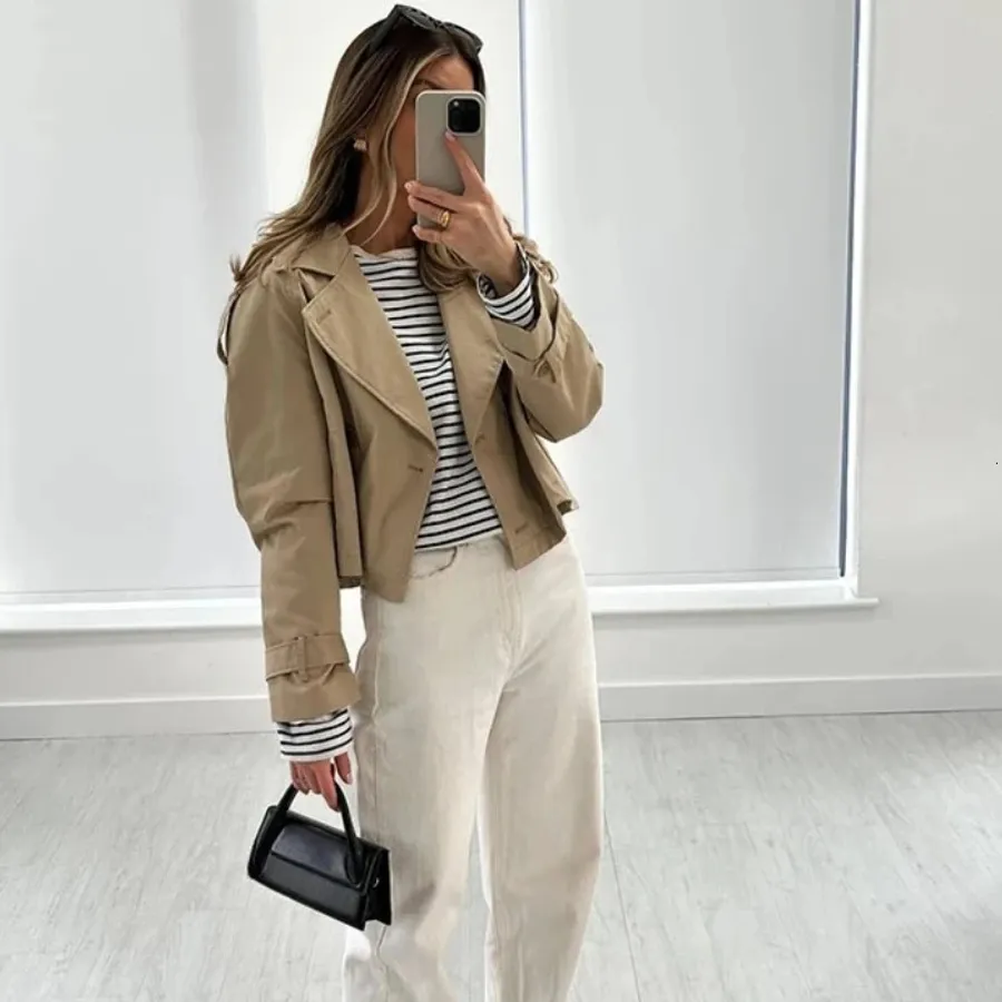 Short trench coat long trench coat: Is the classic style still