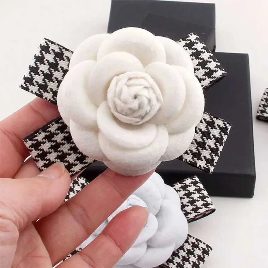 Gentle Ways to Attach a Brooch Without Causing Fabric Damage - Smart ...