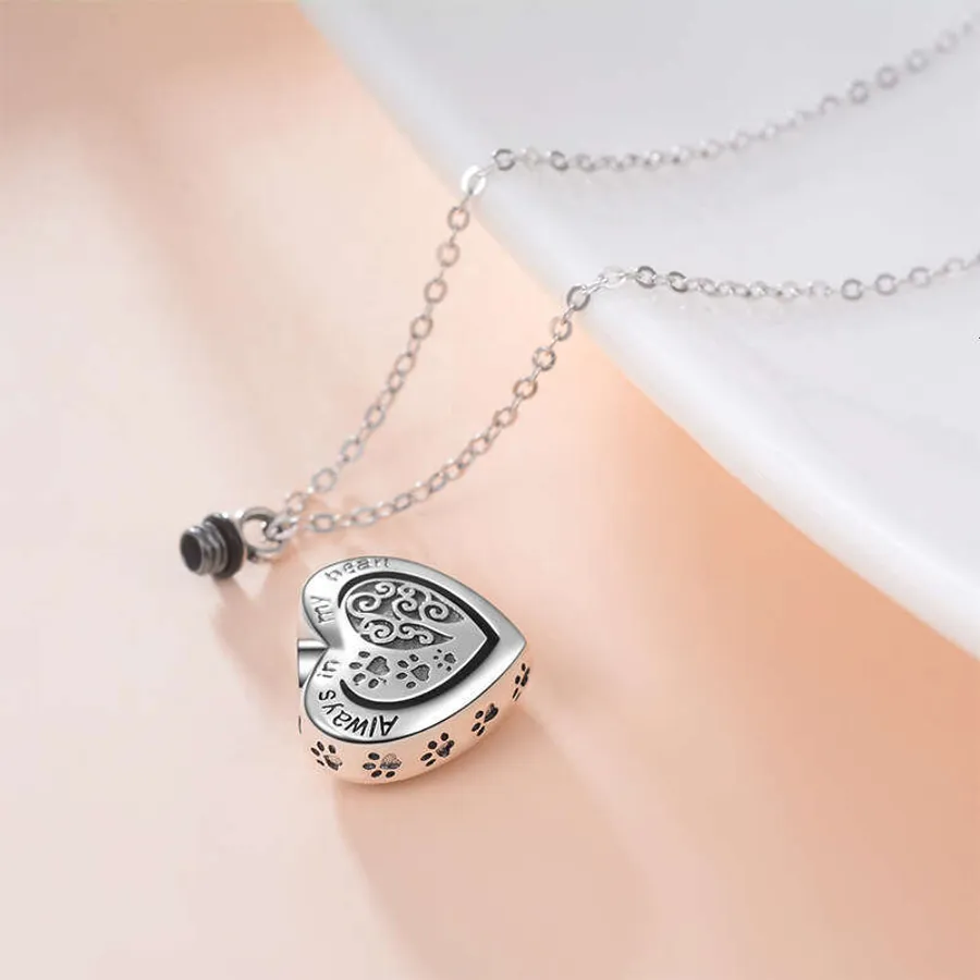 Heart locket vs heart necklace: Is a locket too old-fashioned now