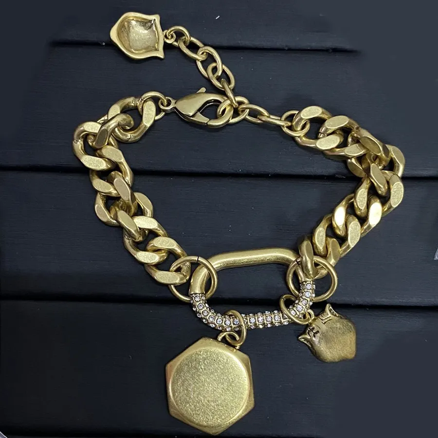 Discover what is the best place to sell jewelry with expert