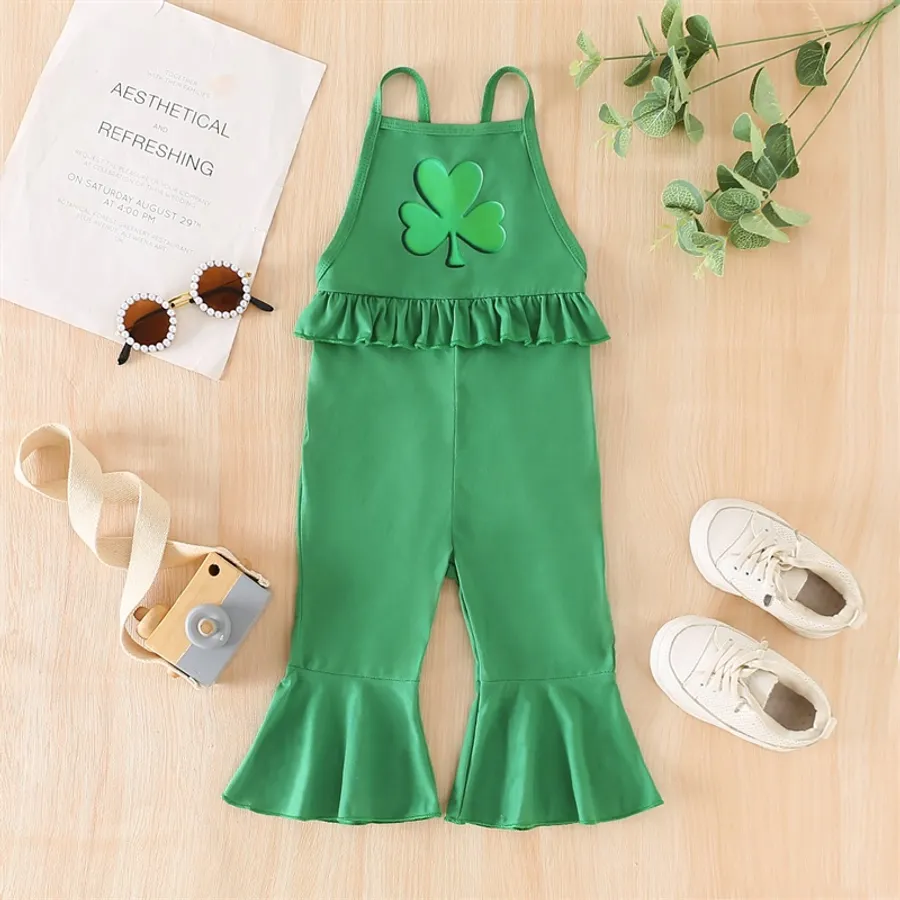 Shamrock jumpsuit or separate tee and pants for baby: which St
