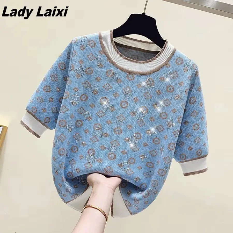 Rhinestones or Sequins for My T-Shirt Designs? What looks better