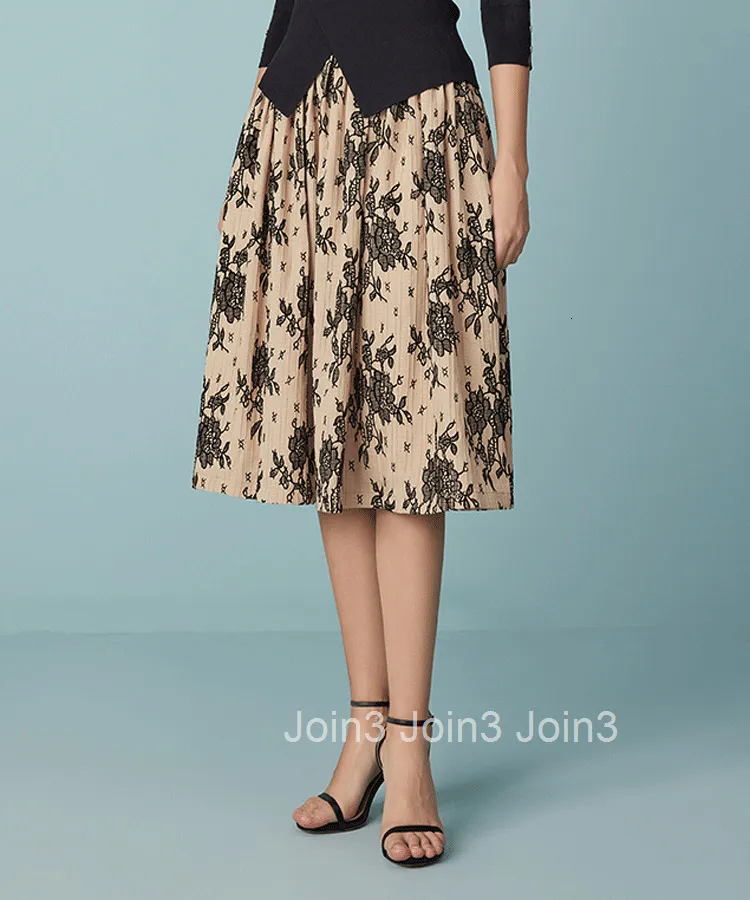 A-Line vs Pencil Skirt: Does the shape REALLY make a difference on