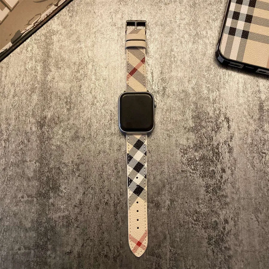 Leather Apple Watch band vs Third-Party: Is the premium price