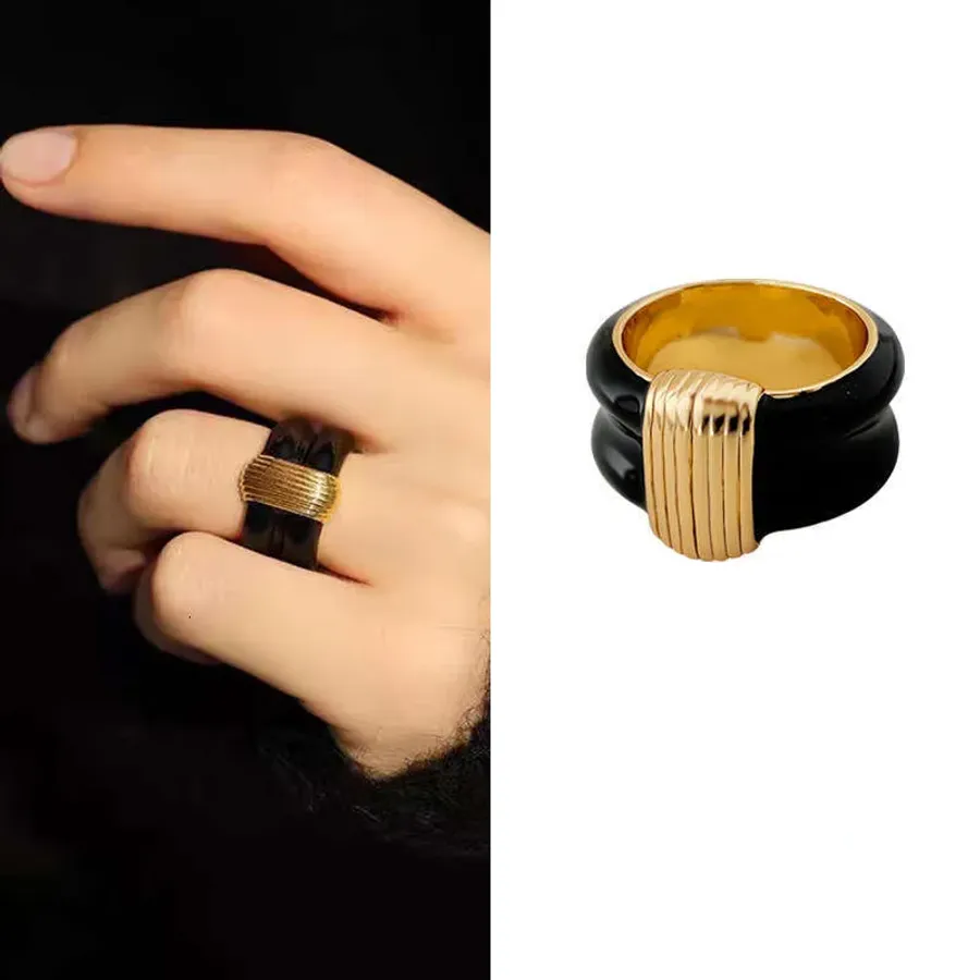 Copper Ring vs Brass Ring: Will your finger turn green? What's the