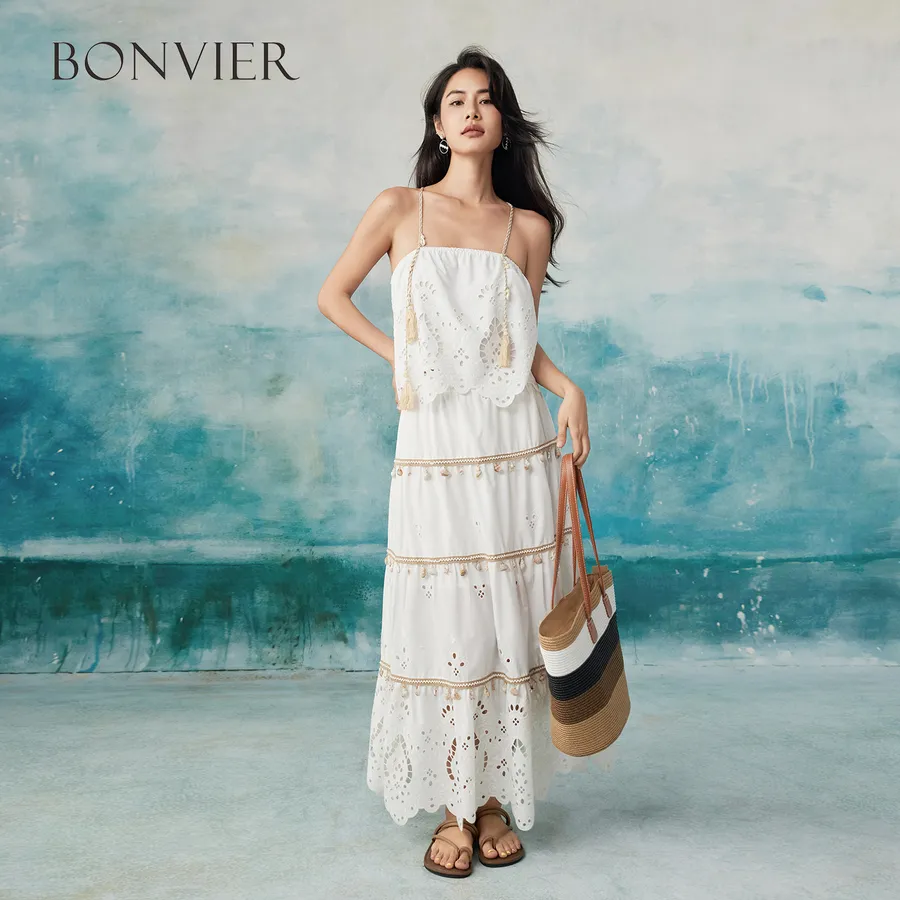 Boho dress vs maxi dress: Which one will hide my tummy better