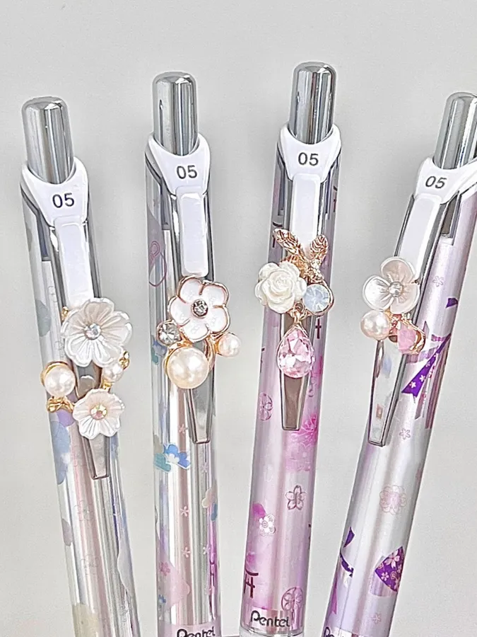 Retractable Pen vs Mechanical Pencil: Why are students ditching