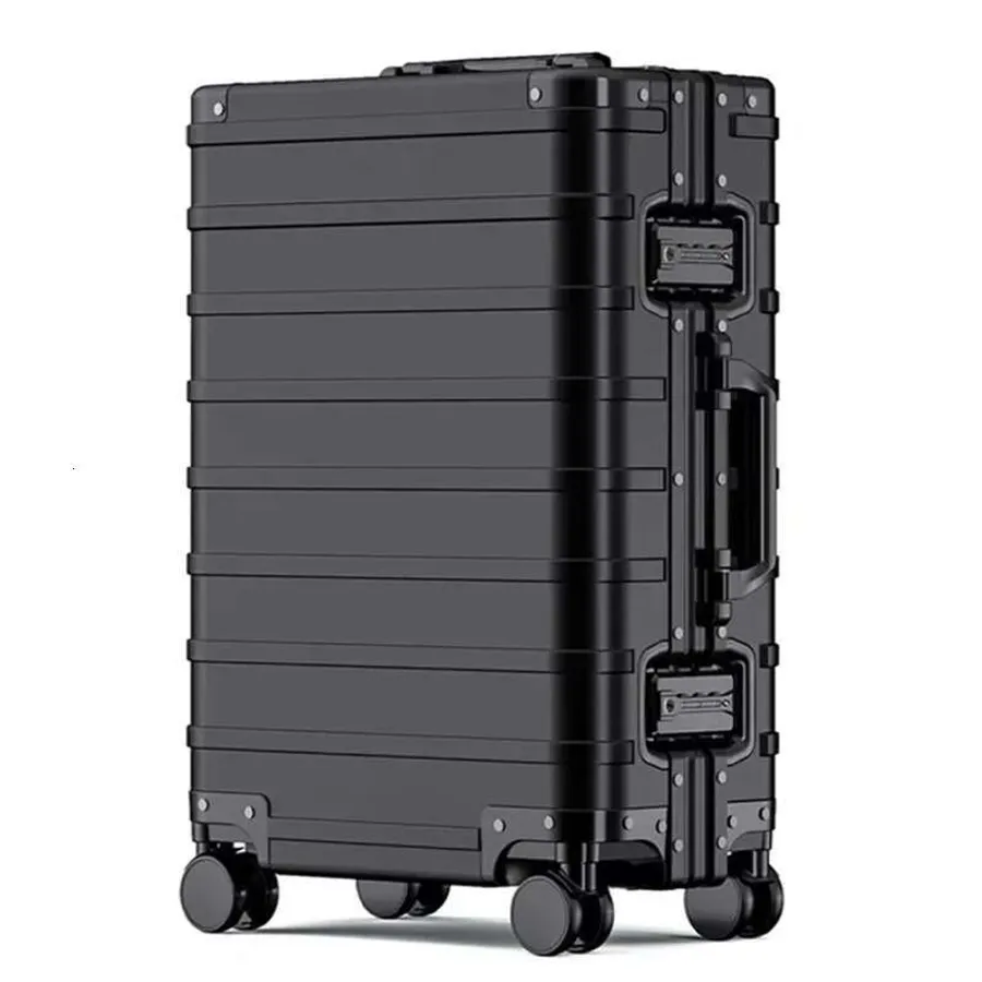 Durable and Stylish Options for the Best Aluminum Suitcase Smart