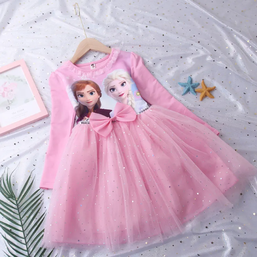 Elsa dress vs summer dress: When *can* my kid wear the Frozen