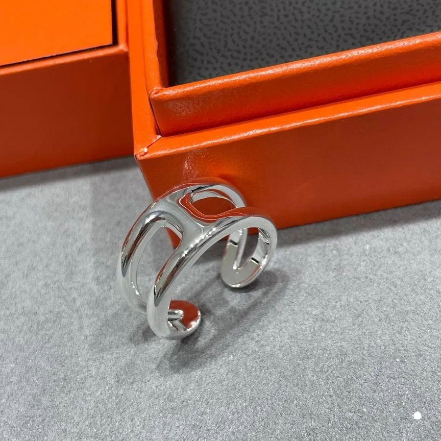 Pure silver ring vs sterling silver ring: Is the price difference