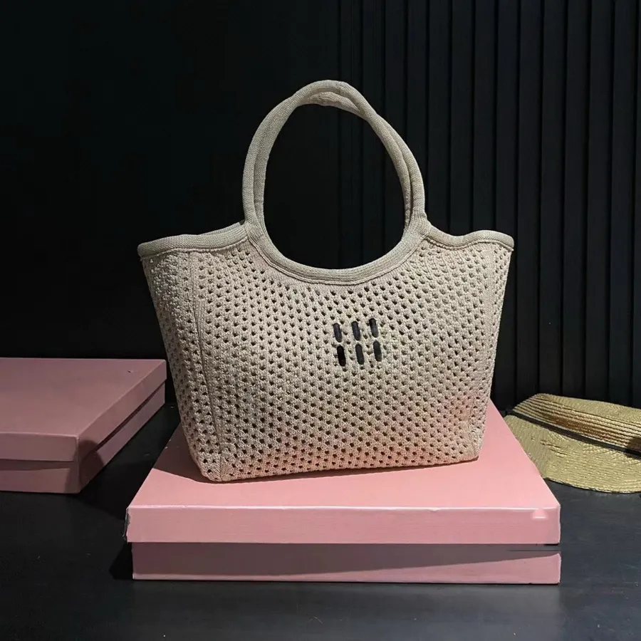 Hello Kitty Backpack or Tote Bag: Which one is actually more