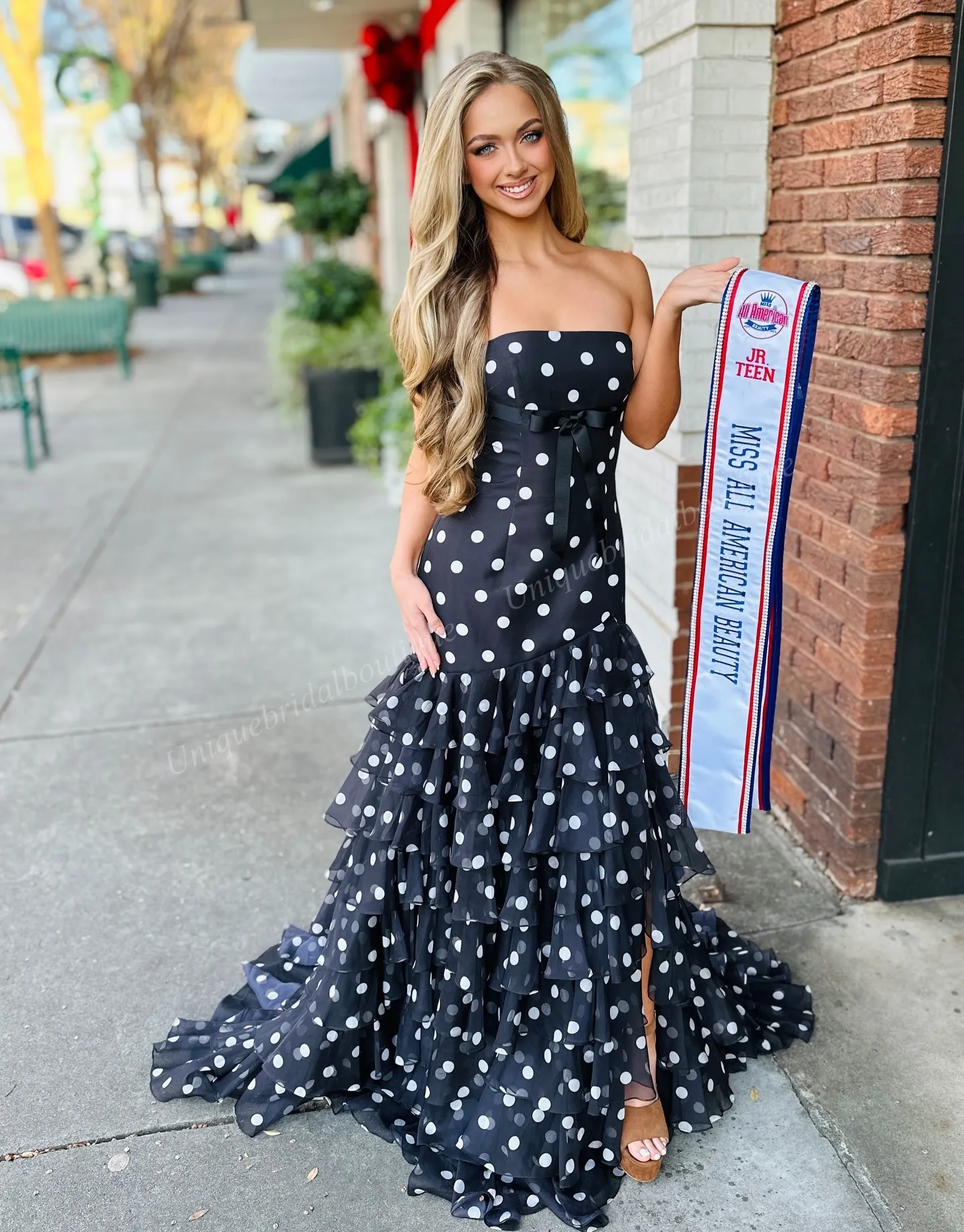 Polka Dot Mermaid Prom Queen Gown Ruffle Polkadot Chiffon Fitted Long  College Formal Evening Lady Pageant Charity Gala Black Tie Hoco Court ...