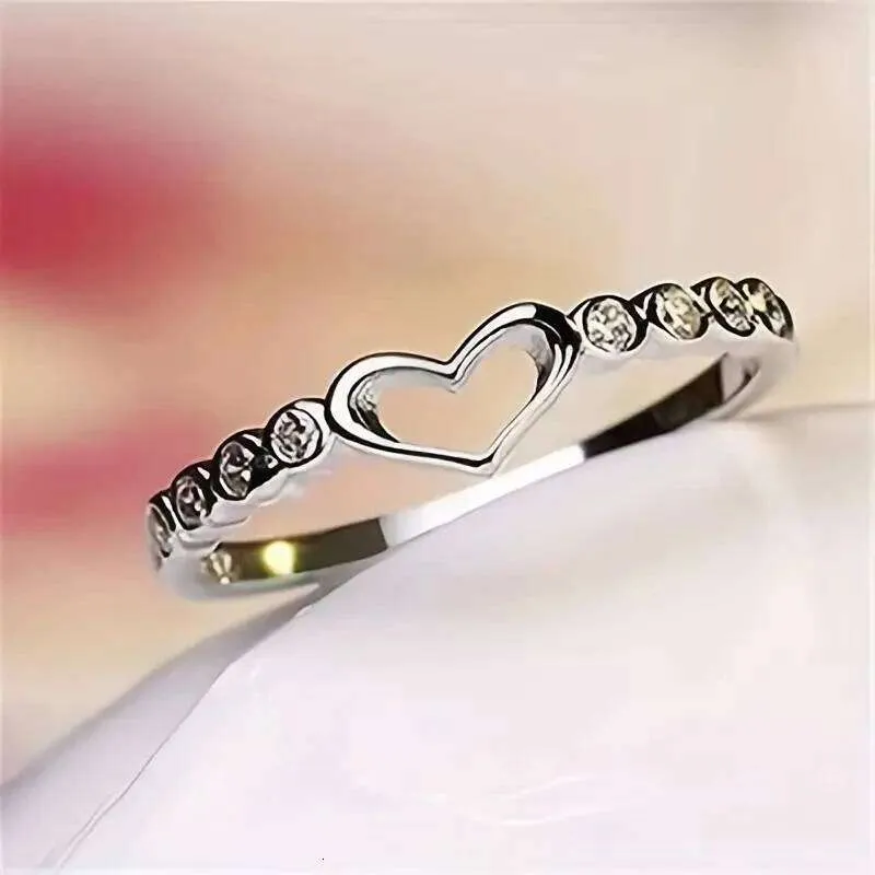 Anelli cuore chic donna con zirconia gioielli moda quotidiani_voghion.com