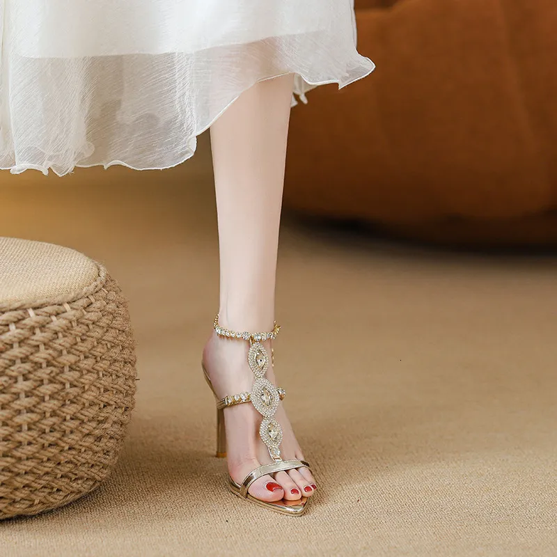 Sandali high heels donna eleganti con nodo a farfalla e cristalli_voghion.com